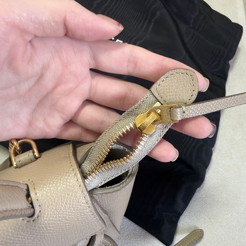 celine pico belt奶茶色鯰魚包-10