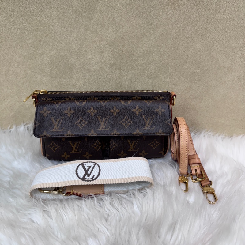 LV Vivacite 老花肩斜背包 晶片款-0