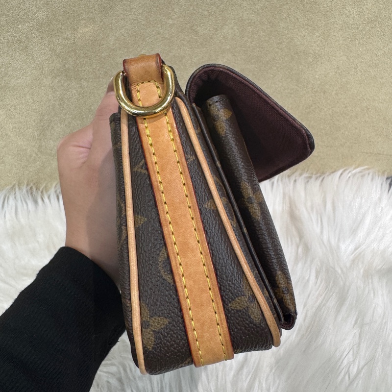 LV Vivacite 老花肩斜背包 晶片款-3