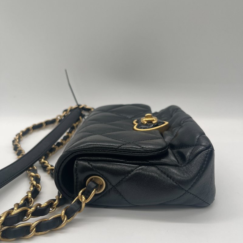 Chanel 香奈兒 Flap Bag 經典LOGO 愛心鎖扣 方胖子 黑色 小羊皮 斜背包 肩背包-3