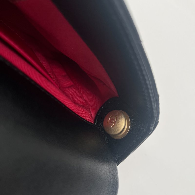 Chanel 香奈兒 Flap Bag 經典LOGO 愛心鎖扣 方胖子 黑色 小羊皮 斜背包 肩背包-13