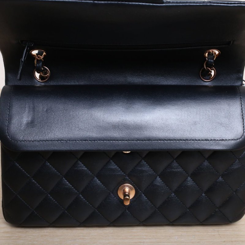 CHANEL CF口蓋包中號25.5黑色羊皮晶片開金扣肩背包-2