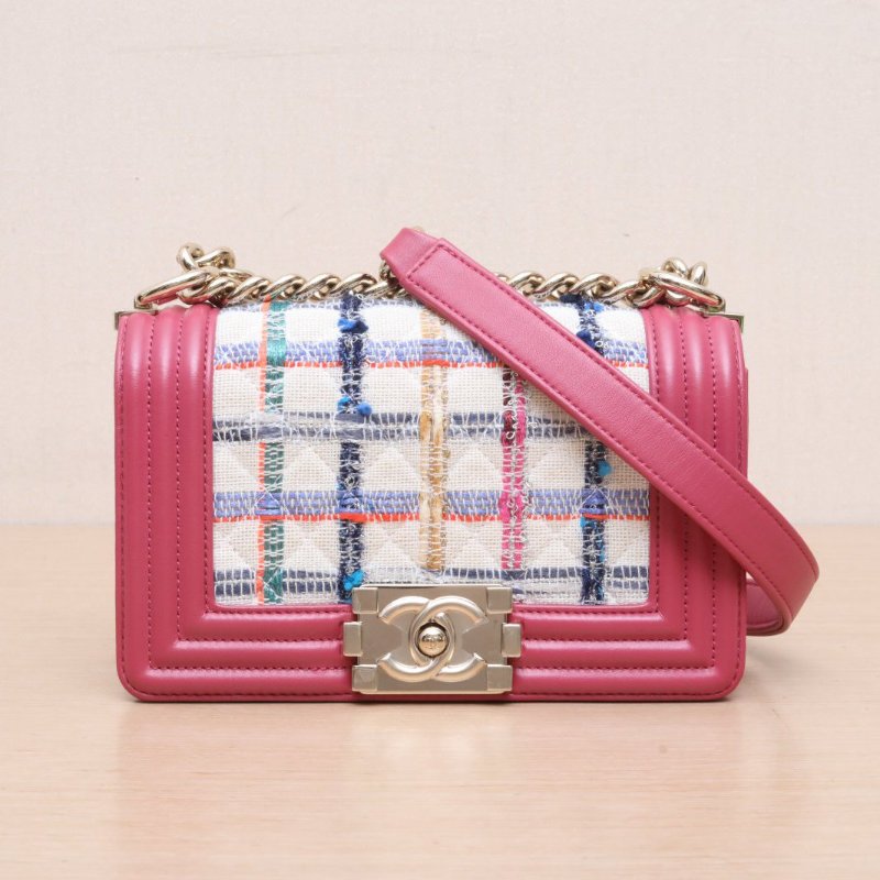 CHANEL Leboy小號20.5玫瑰紅毛呢26開淺金扣編織肩背包-1