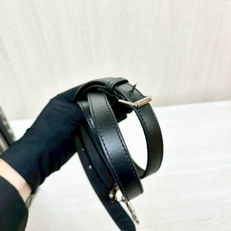 GUCCI蜜蜂紅綠條紋手拿斜背包-11