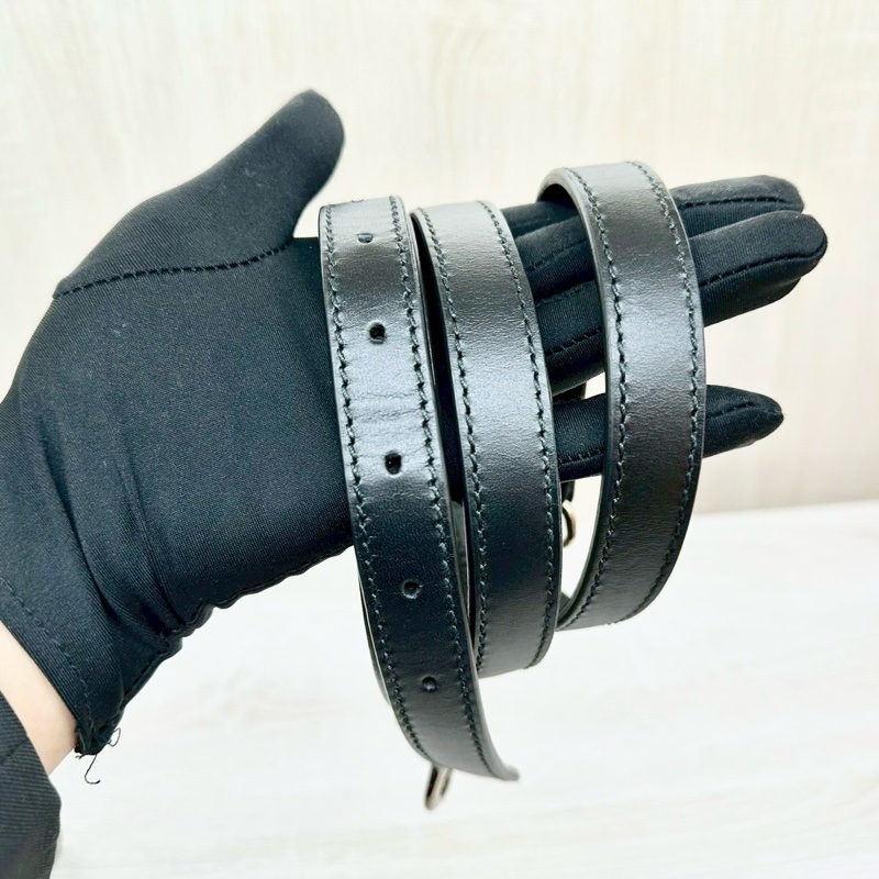 GUCCI蜜蜂紅綠條紋手拿斜背包-12