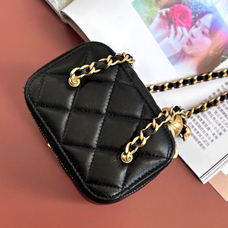 ::CHANEL:: 新款金球系列小羊皮超迷你斜背 口紅包 小盒子包 小廢包-2
