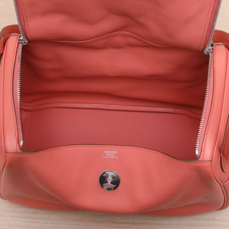 HERMES 3L玫瑰茶色EC皮框R銀扣Lindy30肩背包-2
