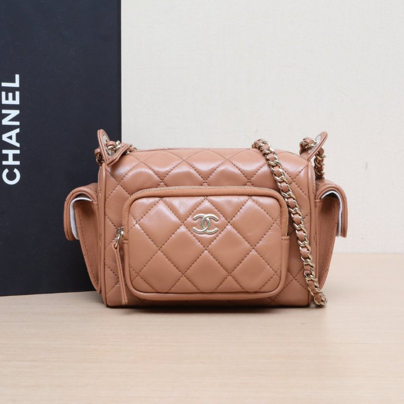 CHANEL 奶茶色羊皮晶片開淺金扣24K保齡球相機包小號肩背包-0