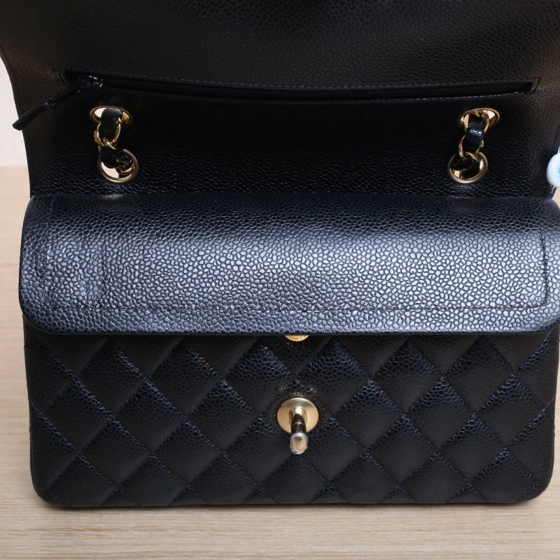 CHANEL CF口蓋包小號23黑色荔枝牛皮晶片開金扣菱格紋肩背包-2