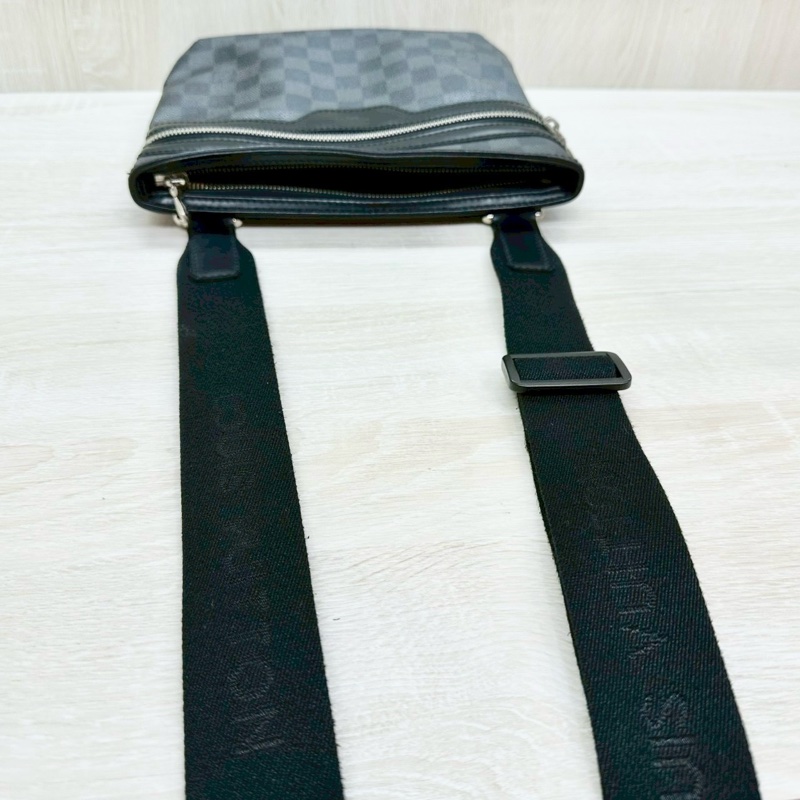 LV黑灰棋盤格日字側背包N58028-11