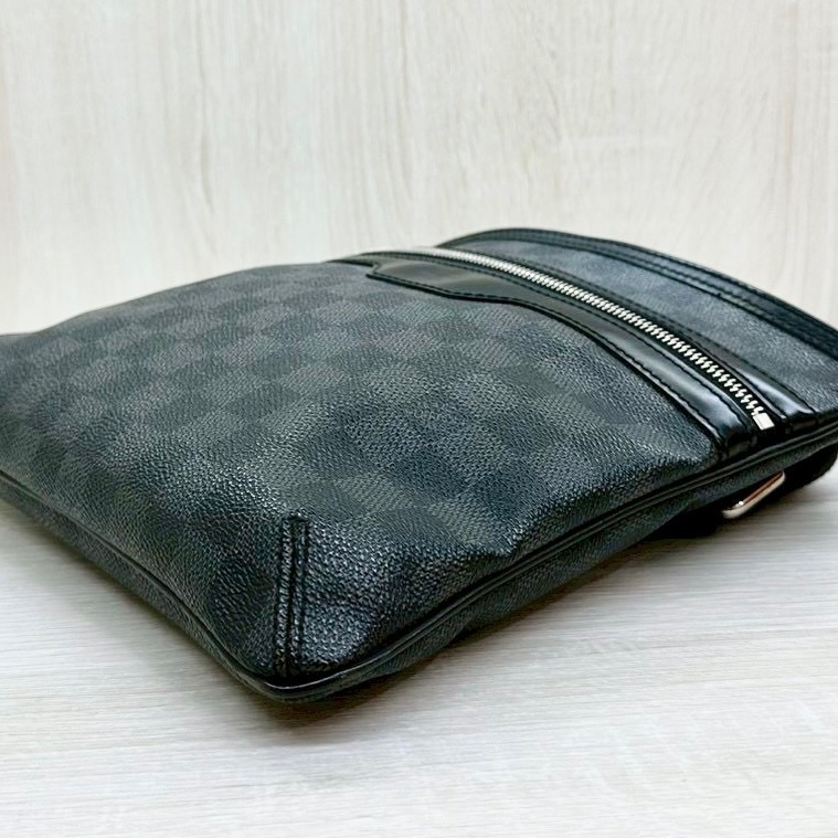 LV黑灰棋盤格日字側背包N58028-16