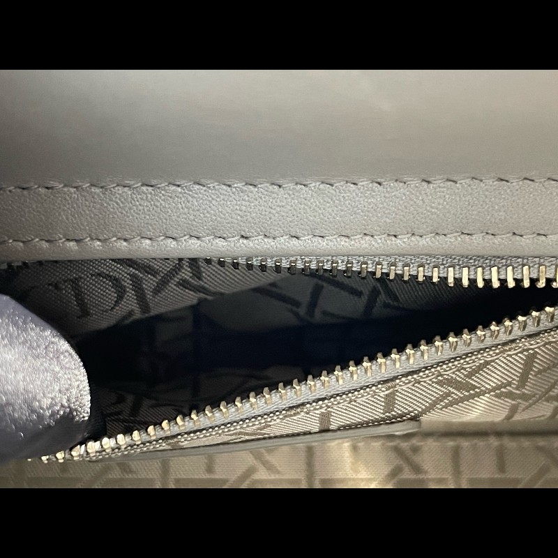 Dior lady dior 三格戴妃珠光灰色肩背包手提包-23