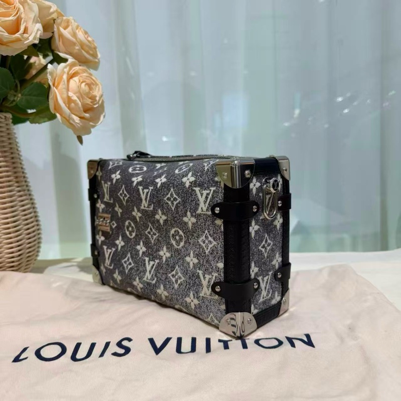 LV限定款牛仔漸變包包-2