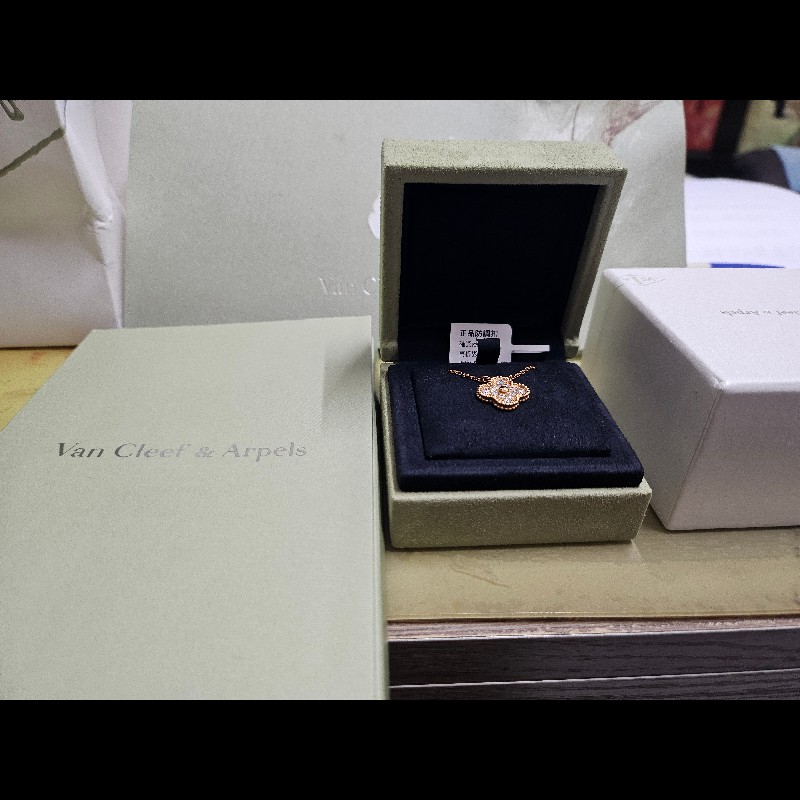 Vancleef&Arpels梵克雅寶四葉玫瑰金全鑽-3