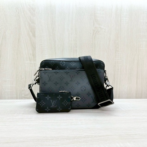 LV黑灰老花Trio3合1郵差包M69443