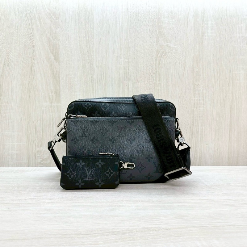 LV黑灰老花Trio3合1郵差包M69443-0