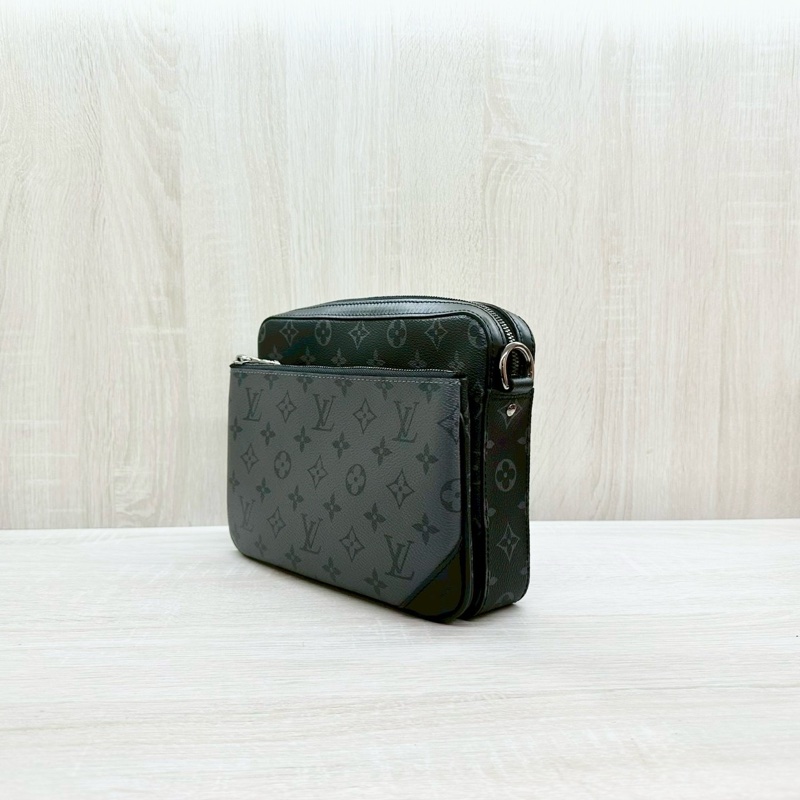 LV黑灰老花Trio3合1郵差包M69443-2