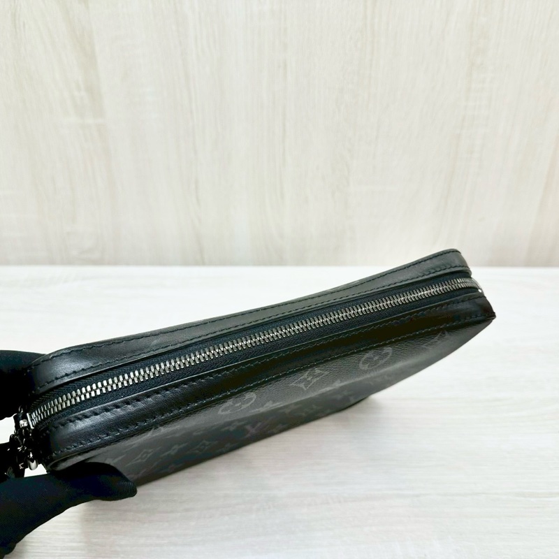 LV黑灰老花Trio3合1郵差包M69443-9