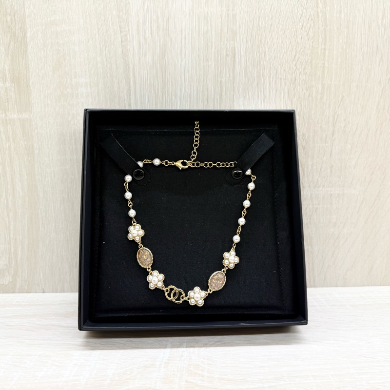 CHANEL金色珍珠花朵造型項鍊-0