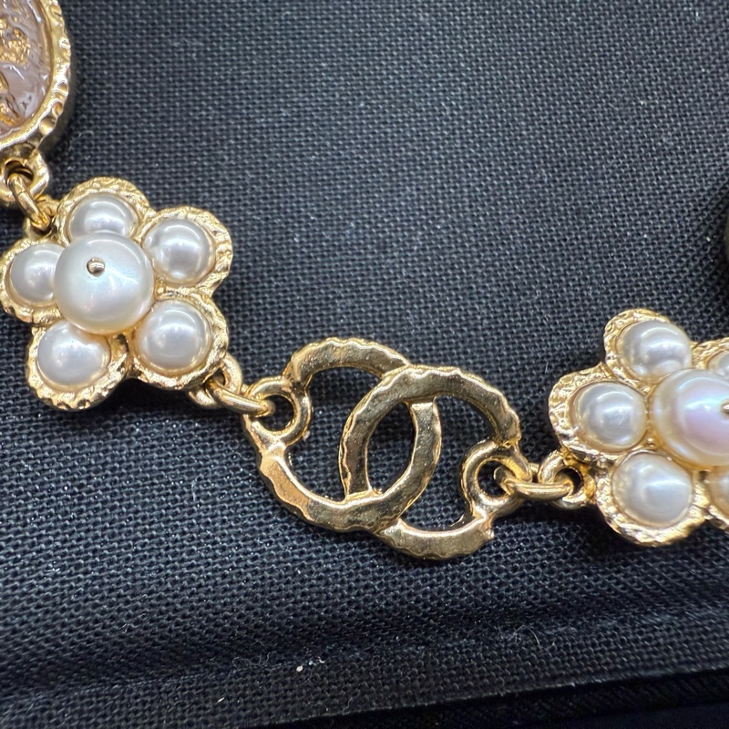 CHANEL金色珍珠花朵造型項鍊-2
