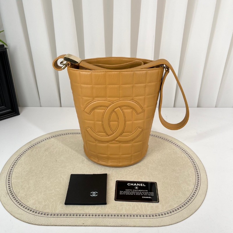 CHANEL 奶茶色冰格小水桶-0