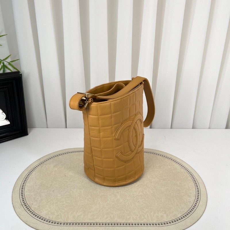 CHANEL 奶茶色冰格小水桶-4