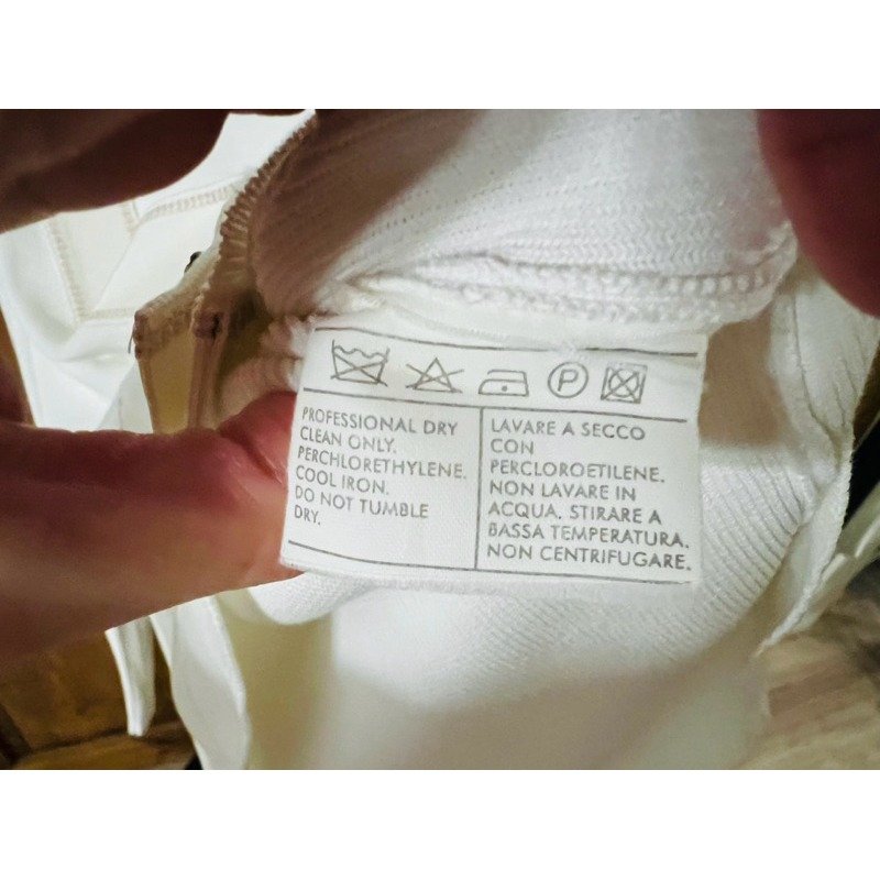 🌟經典款 salvatore ferragamo 女款白色針織外套 S號-3