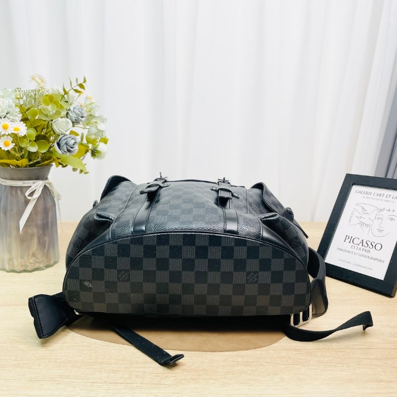 LV christopher 黑棋盤格雙肩包登山包-4