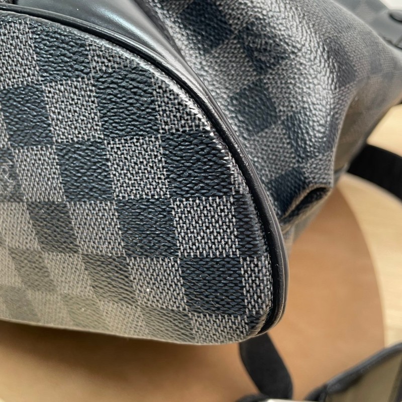 LV christopher 黑棋盤格雙肩包登山包-6