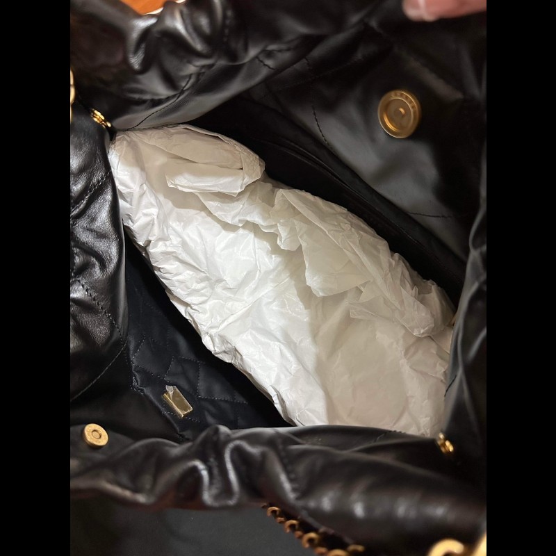 CHANEL 22 bag. 黑金小號-3