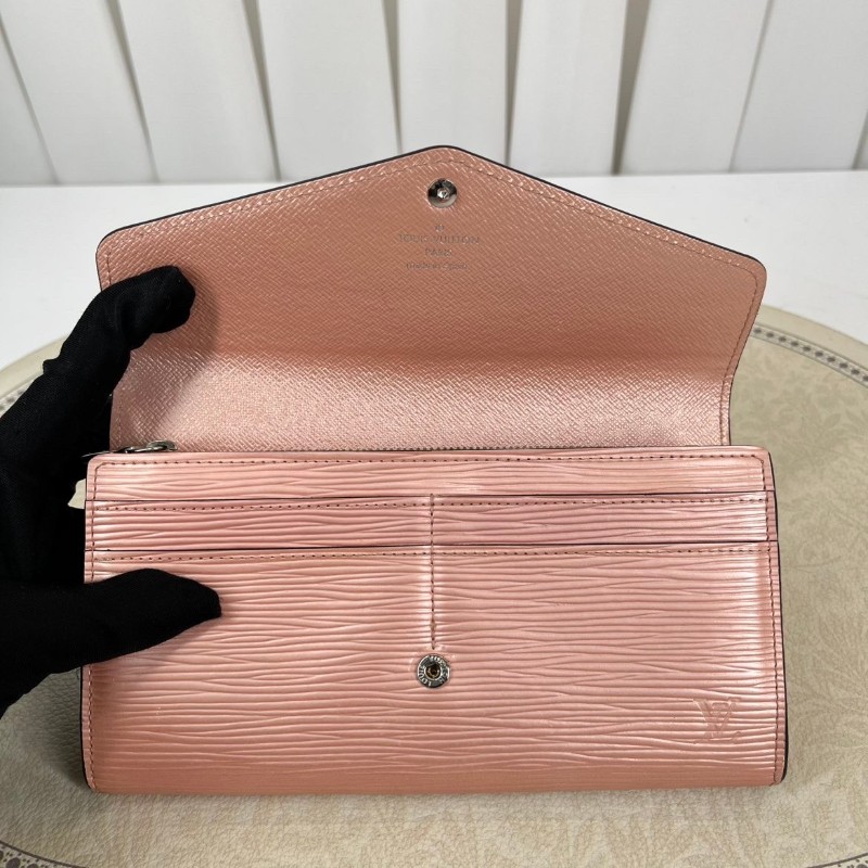 LV 粉色epi水波紋長夾錢包-2