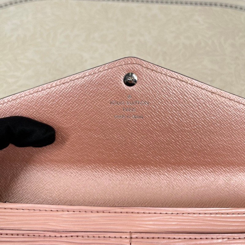 LV 粉色epi水波紋長夾錢包-5