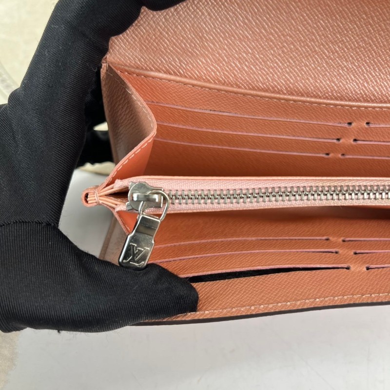 LV 粉色epi水波紋長夾錢包-9