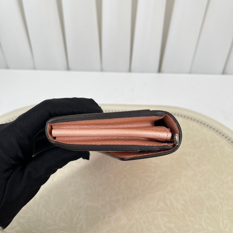 LV 粉色epi水波紋長夾錢包-16