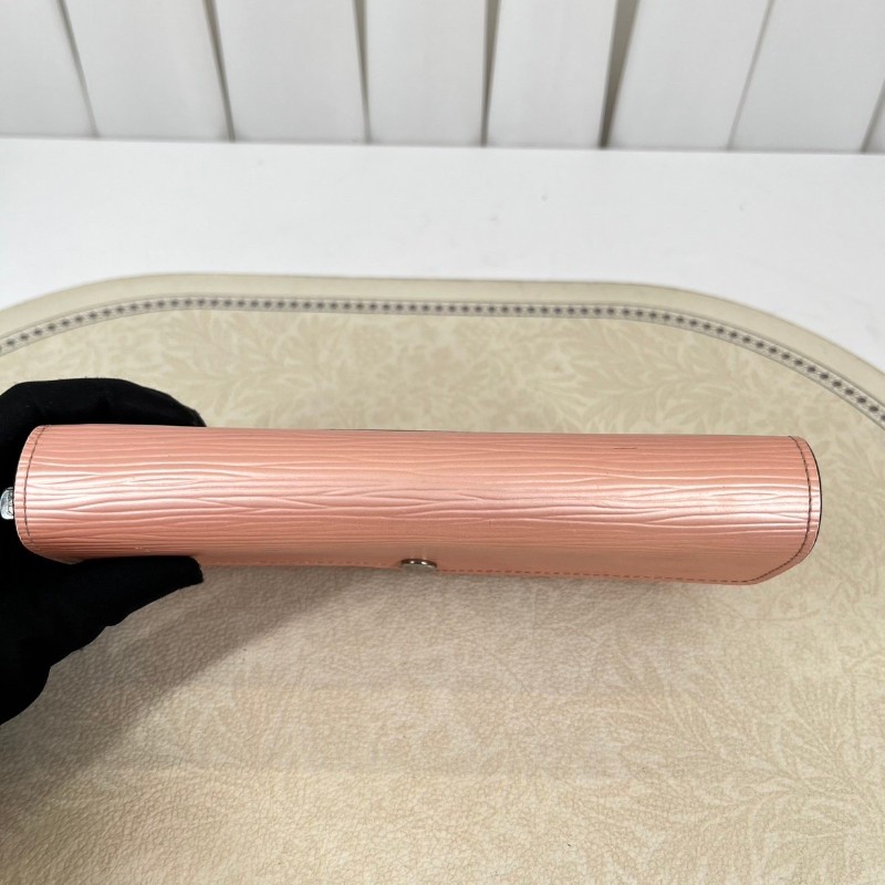 LV 粉色epi水波紋長夾錢包-17