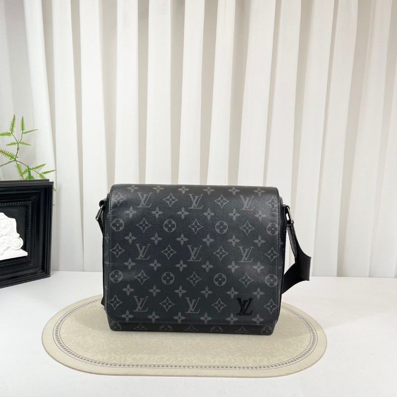 LV 經典老花郵差包男士斜背包 黑色內裡 肩帶可調節-0