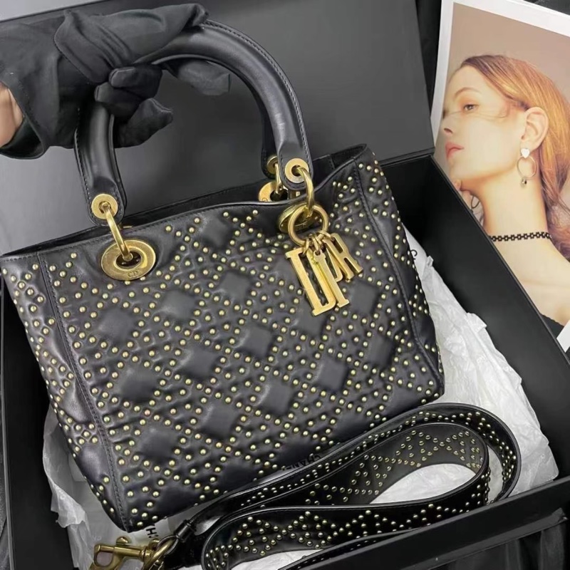 Dior迪奧 黑色鉚釘戴妃-0