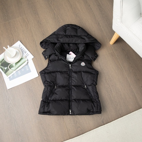 ❤️ MONCLER 秋冬實用 羽絨背心 不對稱拉鏈設計