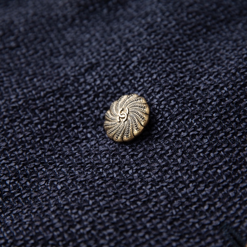 ❤️ CHANEL 獨特面料 挺括有型 香奈兒經典外套-4