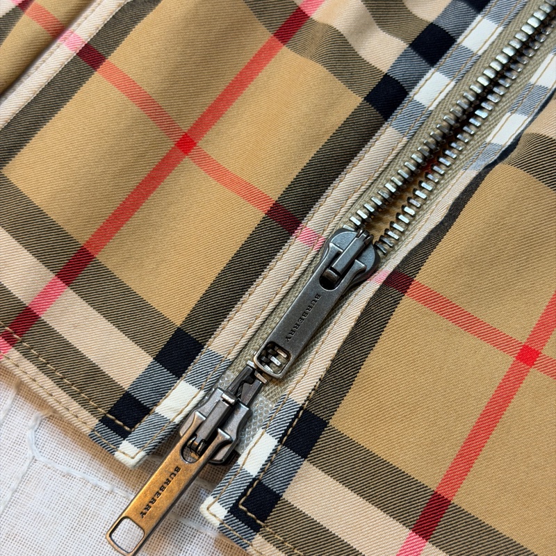 BURBERRY英國格紋風衣外套UK2-6