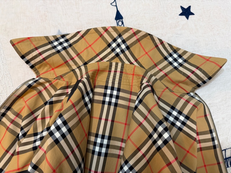 BURBERRY英國格紋風衣外套UK2-9