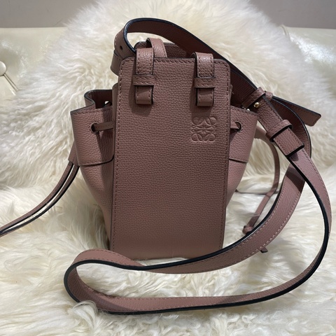 Loewe Hammock 吊床包豆沙色小號