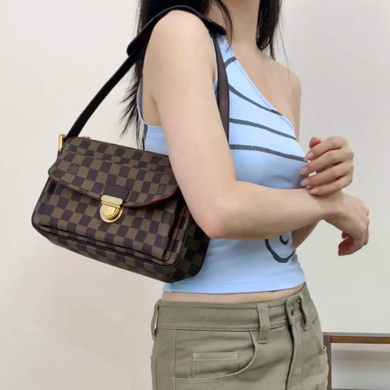 莉亞精品♡ LV 棋盤格斜背包 曼哈頓 二手美包-1