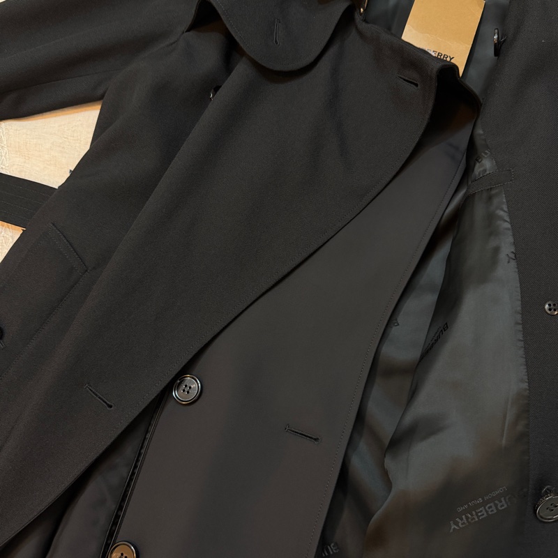 BURBERRY英國男款黑色羊毛斜紋翻折式大衣48-15