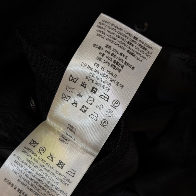 BURBERRY英國男款黑色羊毛斜紋翻折式大衣48-21