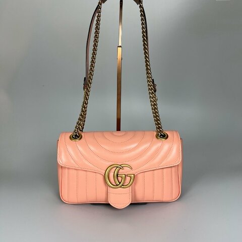 GUCCI 粉直紋Marmont掀蓋包