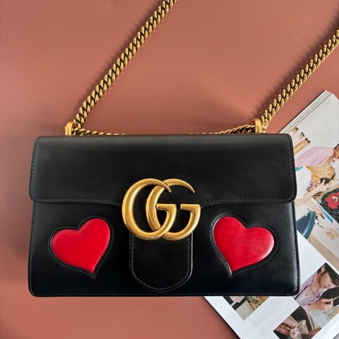 特殊限定款 ::GUCCI:: Marmont 愛心裝飾鏈袋包 斜背包 鏈包