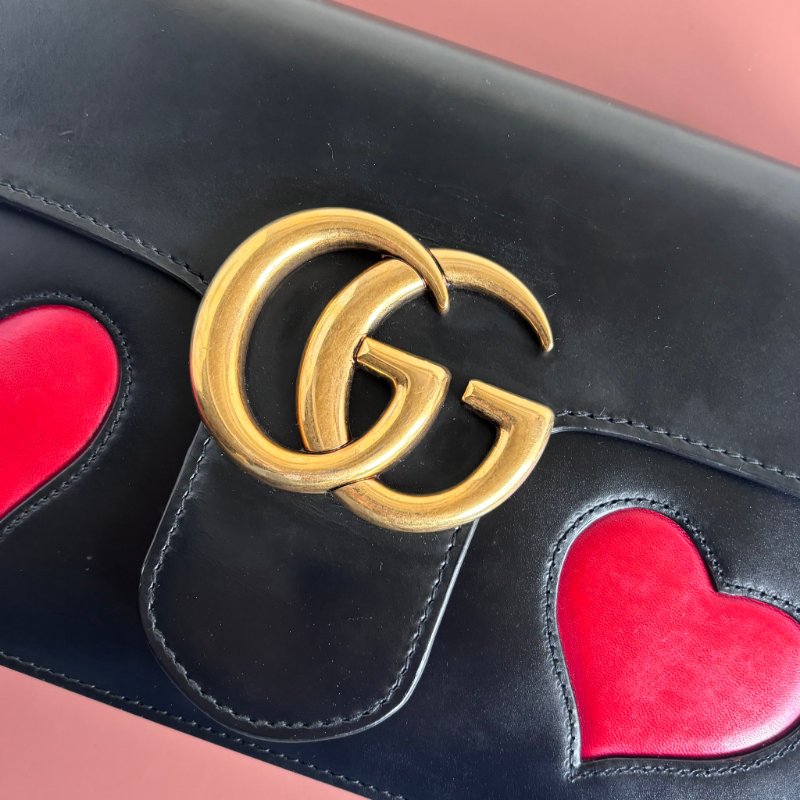 特殊限定款 ::GUCCI:: Marmont 愛心裝飾鏈袋包 斜背包 鏈包-2