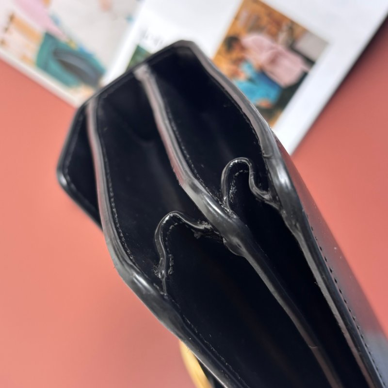 特殊限定款 ::GUCCI:: Marmont 愛心裝飾鏈袋包 斜背包 鏈包-22