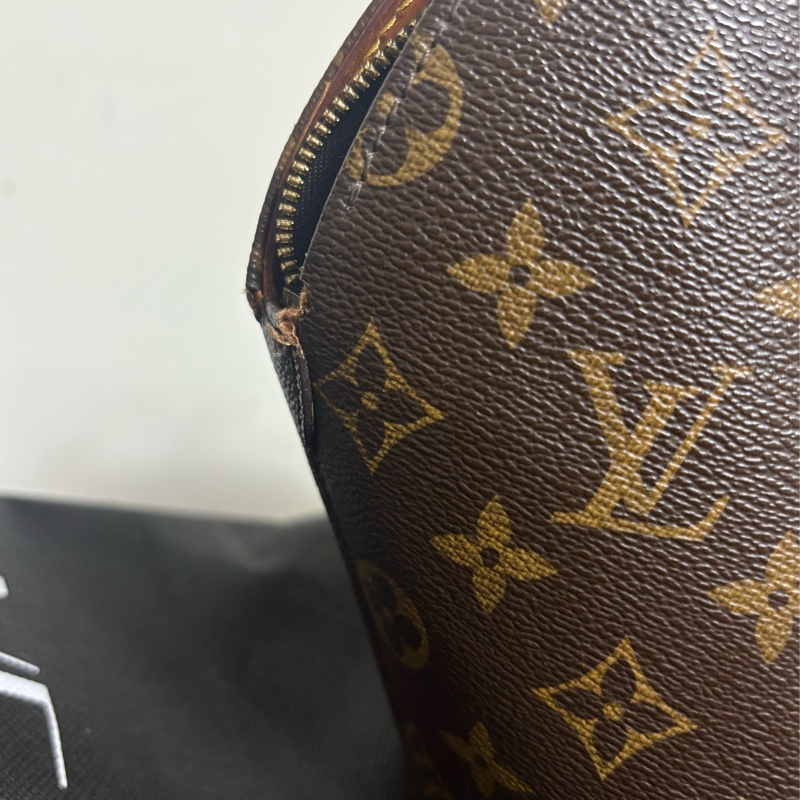 LV M51127-14